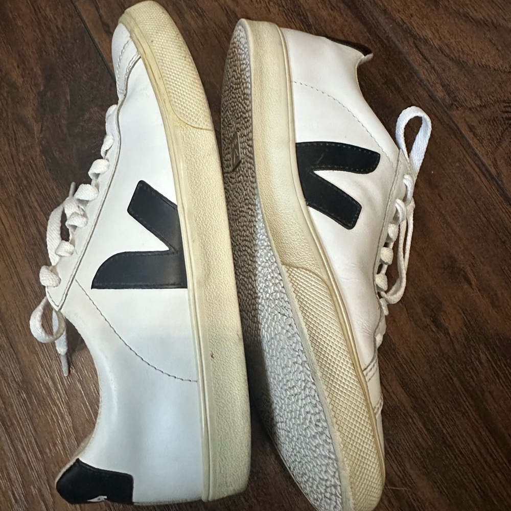 Veja sneakers